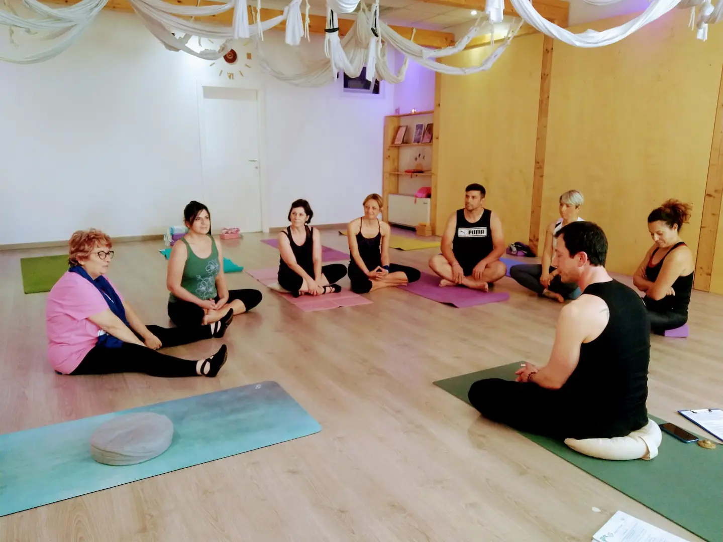 accademia-formazione-insegnanti-yoga-meditazione-umbria-foligno.webp