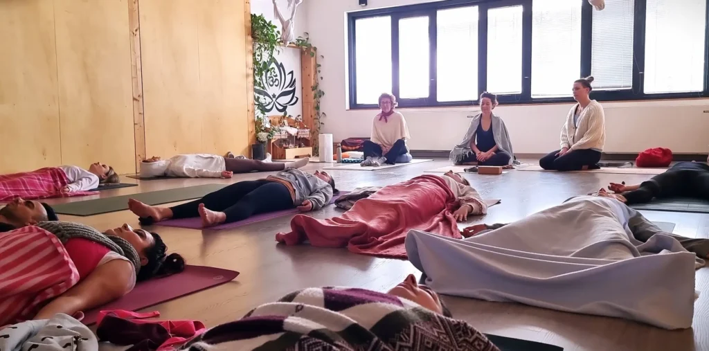 scuola-insegnanti-yoga-meditazione-umbria.webp